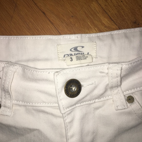 O’Neil white womens shorts! - Picture 7 of 8